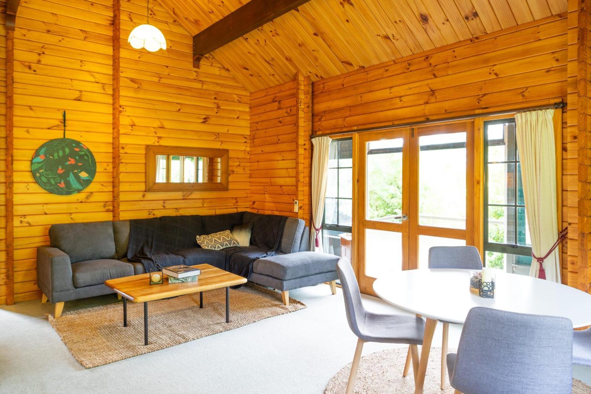 The Birds Nest - Nestled Hideaway Villa Takaka Bagian luar foto