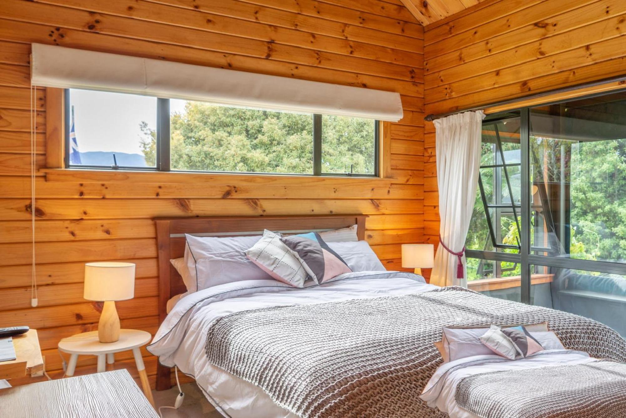 The Birds Nest - Nestled Hideaway Villa Takaka Bagian luar foto